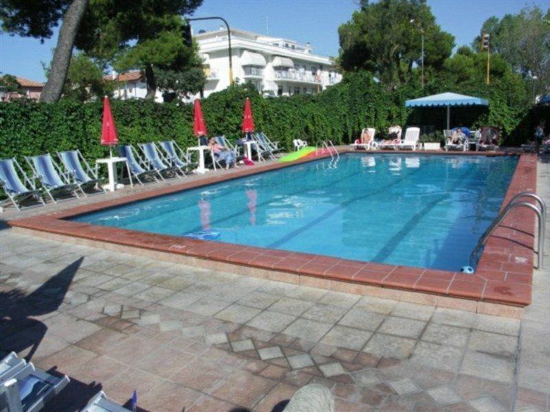 Hotel D'Annunzio 利多迪迪耶索洛 外观 照片